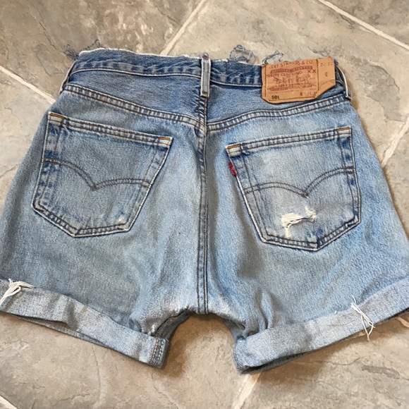 Levi’s Denim Shorts - Picture 2 of 4